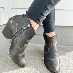 Frye Reina Ankle Boot